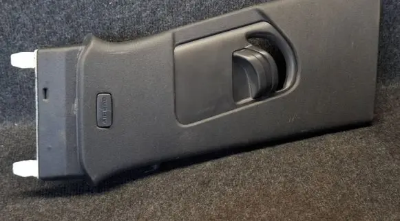 (B) pillar trim (top)