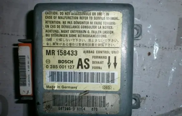 Mitsubishi Carisma Airbag control unit/module MR158433 0285001127