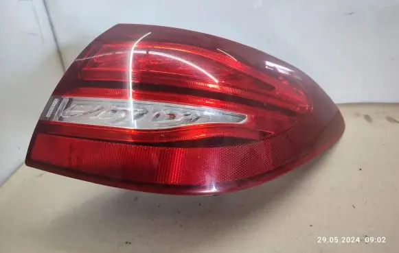 Mercedes-Benz C W205 Rear/tail lights A2059060303