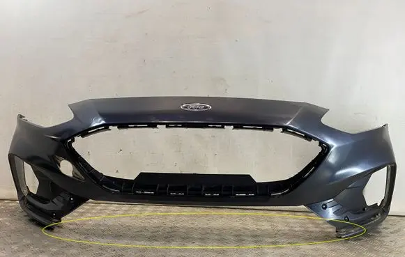 Ford Focus Front bumper JX7B17757S