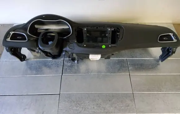 Chrysler 200 Airbag set with panel 