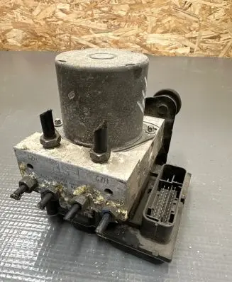 Audi A4 S4 B8 8K ABS Pump 8K0907379P 8089L0304