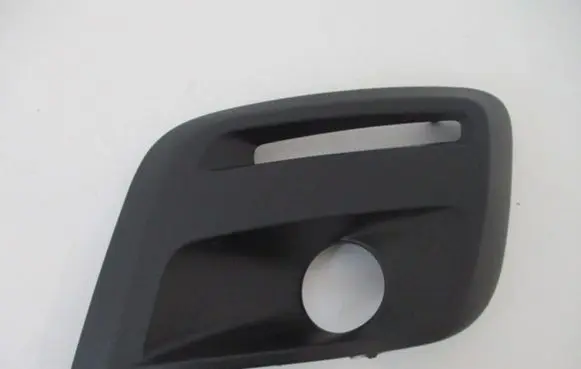 Peugeot Partner Front fog light trim/grill 9810965977