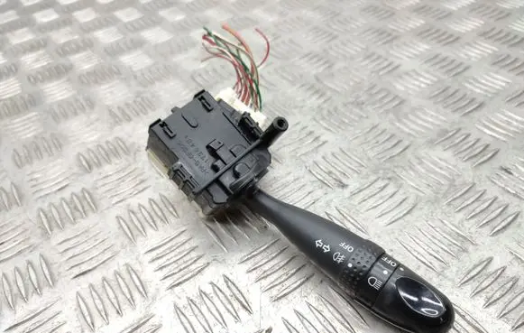Toyota RAV 4 (XA20) Indicator stalk 173648 173682