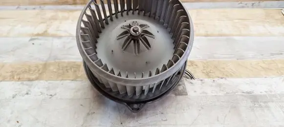 Mitsubishi Space Wagon Heater fan/blower 194000