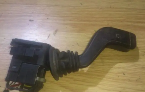 Opel Zafira A Indicator stalk 90560990