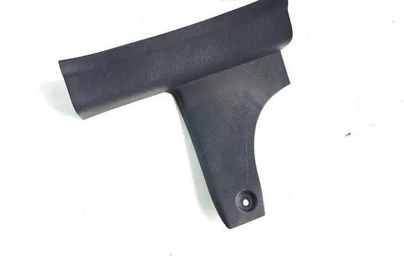 Foot area side trim