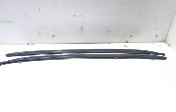BMW X3 E83 Roof transverse bars on the 