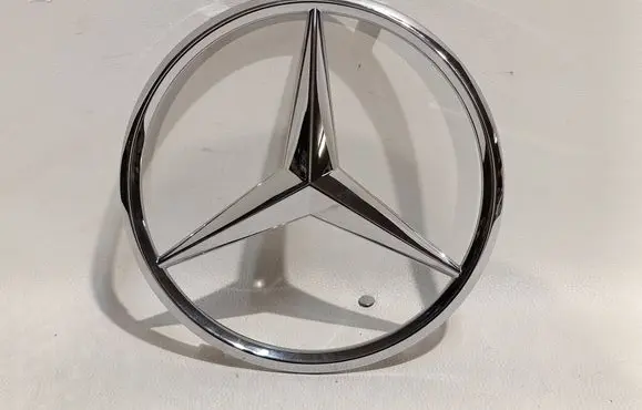 Mercedes-Benz CLA C118 X118 Manufacturer badge logo/emblem A0008172307