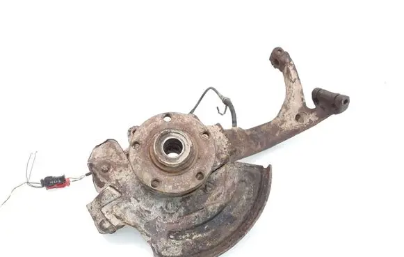 Volkswagen PASSAT B5 Front wheel hub spindle knuckle