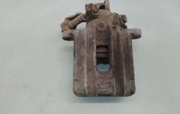 Rear brake caliper