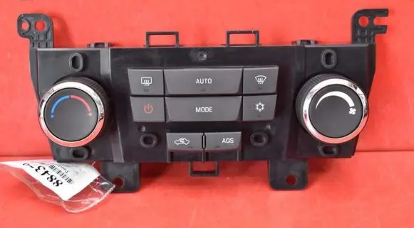 Chevrolet Cruze Climate control unit 3839408