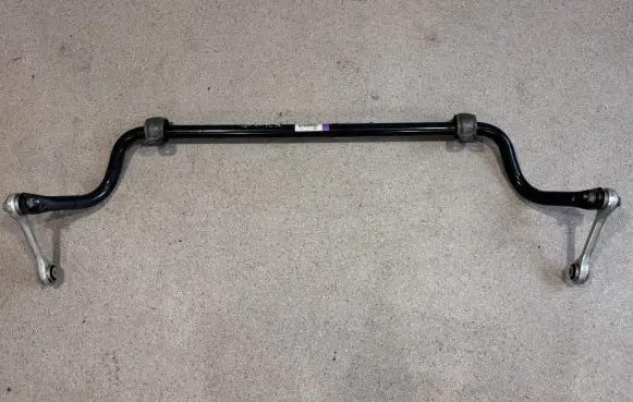 Audi Q7 4M Front anti-roll bar/sway bar 4M0400045 4M0411305
