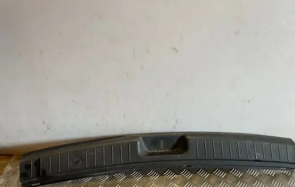 Hyundai Santa Fe Trunk/boot sill cover protection 857752B000