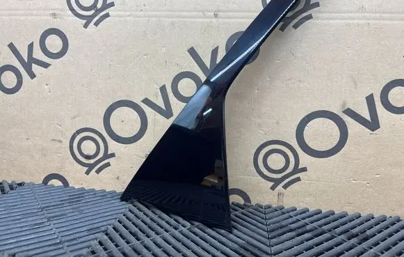 Peugeot 3008 II Rear door glass trim molding 9811518880