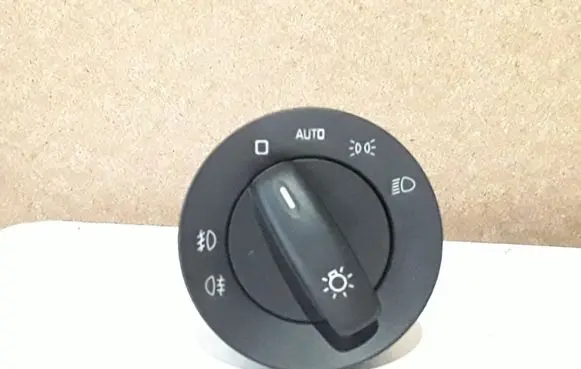 Skoda Yeti (5L) Light switch 5L0941431E