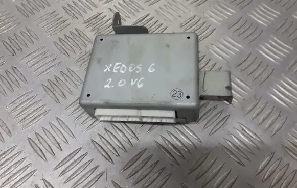 Mazda Xedos 6 ABS control unit/module M05067650A