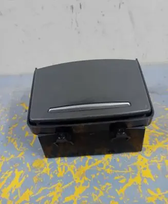 Audi A6 S6 C6 4F Cup holder 4F1862533