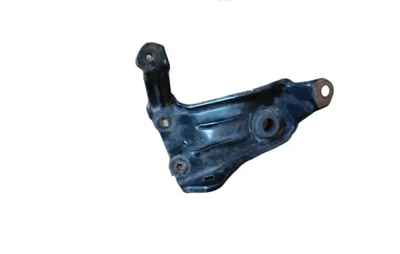 Honda CR-V Radiator mount bracket