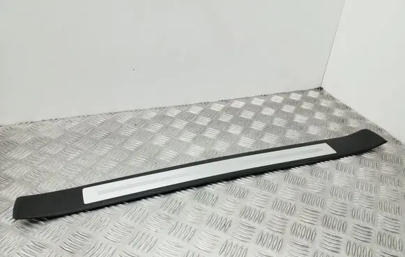 Seat Exeo (3R) Side skirt front trim 8E0853374P