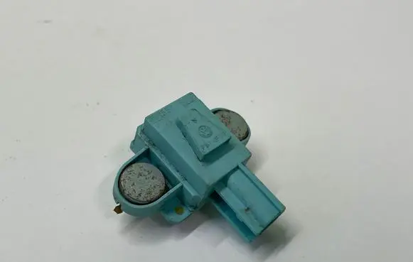 Audi A6 S6 C6 4F Airbag deployment crash/impact sensor 4F0955557
