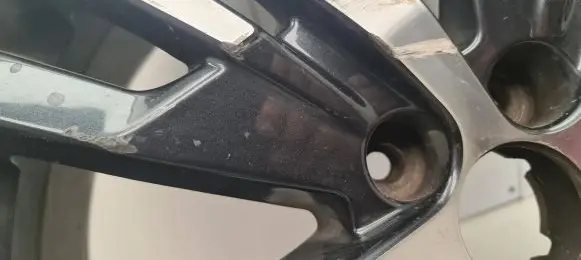R18 alloy rim