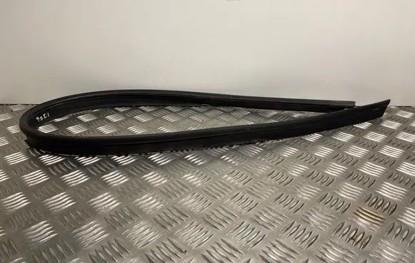 BMW 4 F32 F33 Engine compartment rubber 7255802