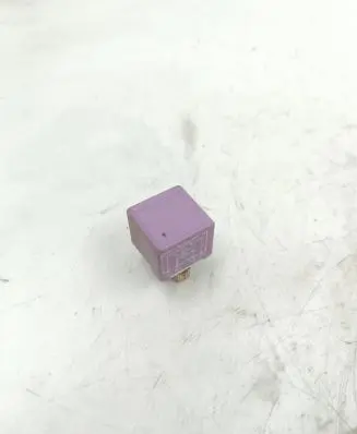 Audi A4 S4 B5 8D Other relay 431951253g
