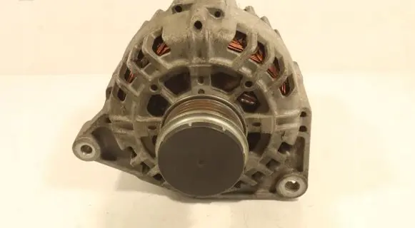 Volkswagen PASSAT B5.5 Generator/alternator 06C903018X
