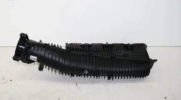 BMW X1 U11 Intake manifold 11615A43708 5A43708