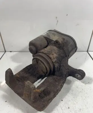 Volvo XC60 Rear brake caliper 32332594