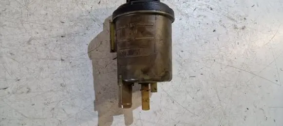 Volvo XC70 Power steering fluid tank/reservoir 6C913R700