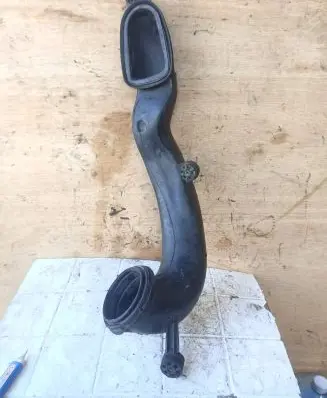 BMW 5 E39 Air intake hose/pipe 1437630