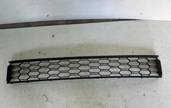Skoda Scala Front bumper lower grill 657853677