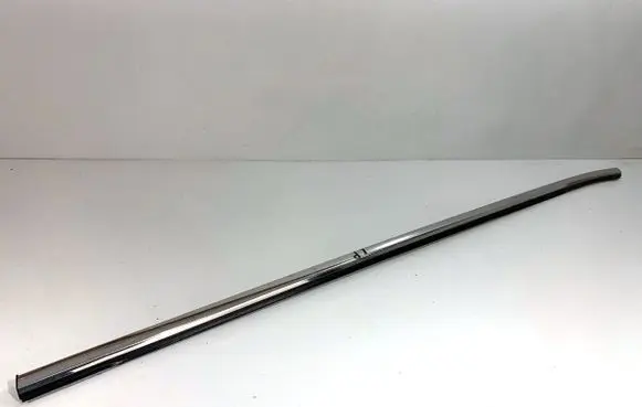Renault Kadjar Front door windshield rail 