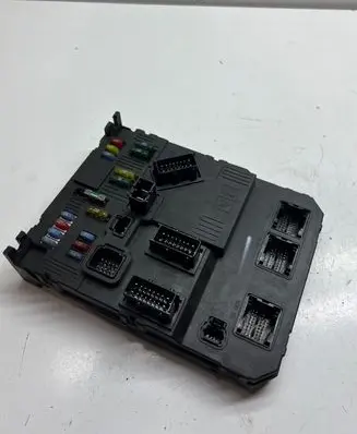 Peugeot 407 Comfort/convenience module 9655708580 BSIS0400