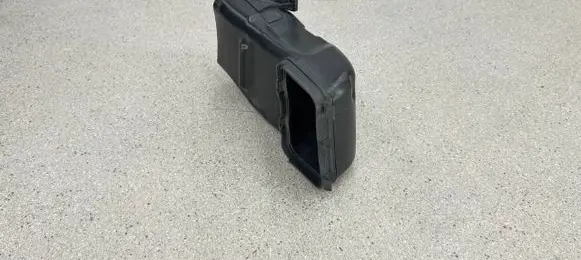BMW M5 Air intake duct part 7843295 13717843295
