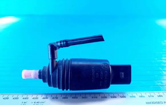 BMW 5 E60 E61 Windscreen/windshield washer pump 67128377612 23557610
