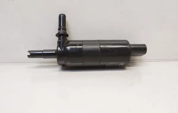 BMW 3 F30 F35 F31 Headlight washer pump 7217792