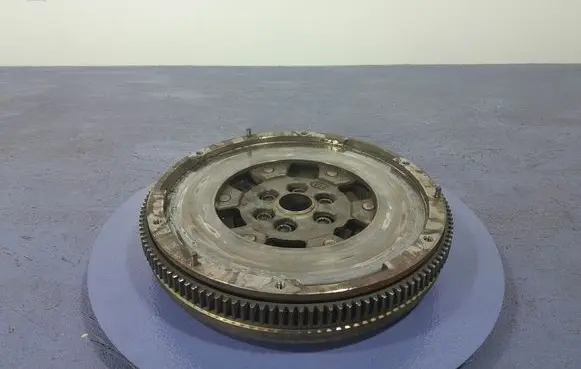 Skoda Superb B6 (3T) Flywheel 04L105266C