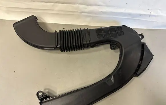 Renault Austral Intake resonator 165569398R 165550430R