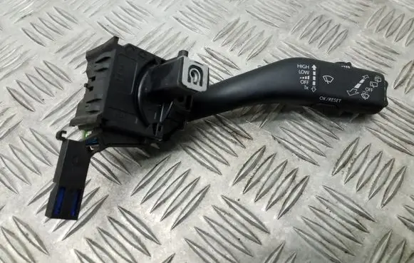 Volkswagen Golf V Wiper control stalk 1K0953519J