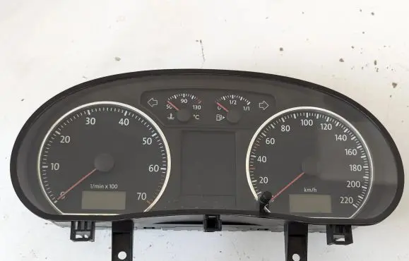 Volkswagen Cross Polo Speedometer (instrument cluster) 6Q0920804R 27090728385