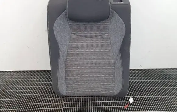 Skoda Superb B9 Second row seats 
