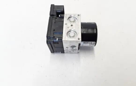 Volvo XC60 ABS Pump 31423348