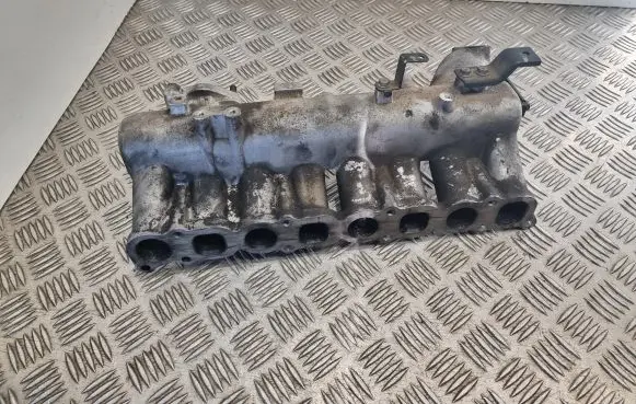 KIA Sorento Intake manifold