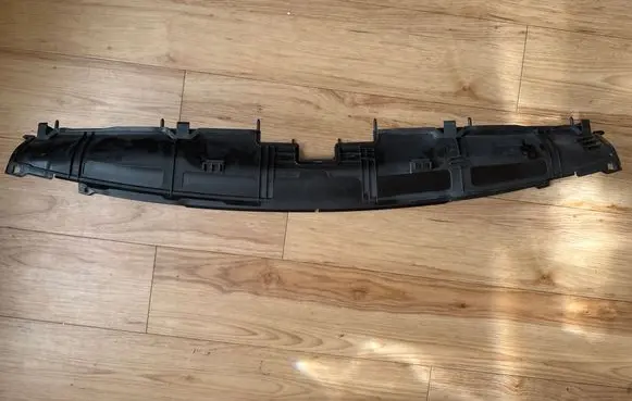 Porsche Macan (95B) Radiator trim 95B121710A