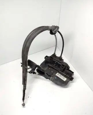 Hyundai Santa Fe Front door lock 813202B030
