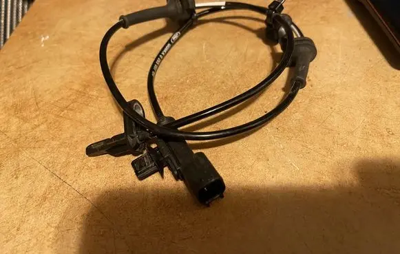 Ford Puma ABS rear brake sensor 0265007180
