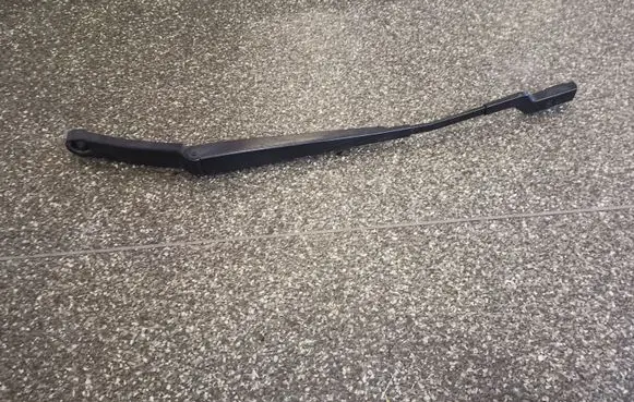 Opel Astra J Front wiper blade arm 13371911 3392125954